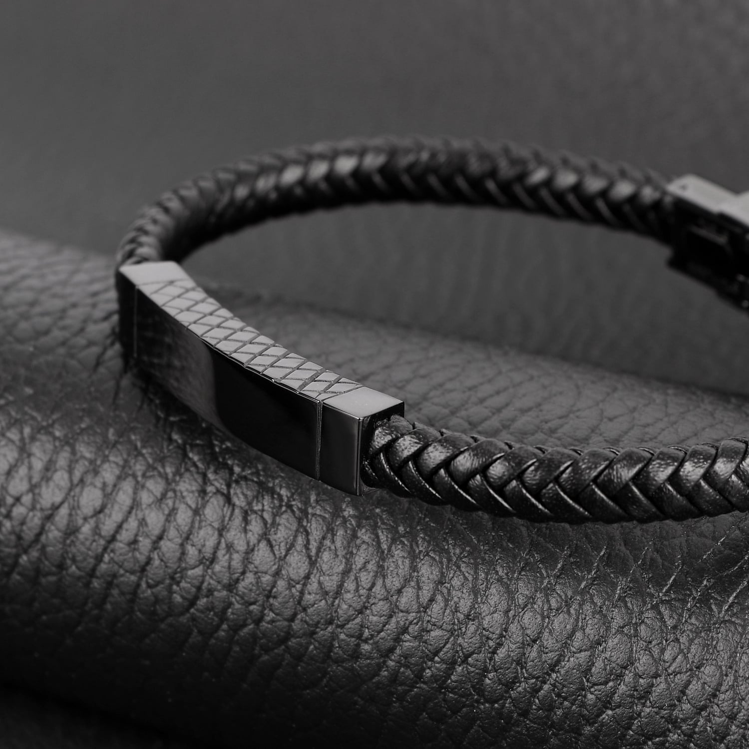 Men’s Sector Bracelet (SZV51) | NEW Men’s Sector Bracelet (SZV51) | NEW